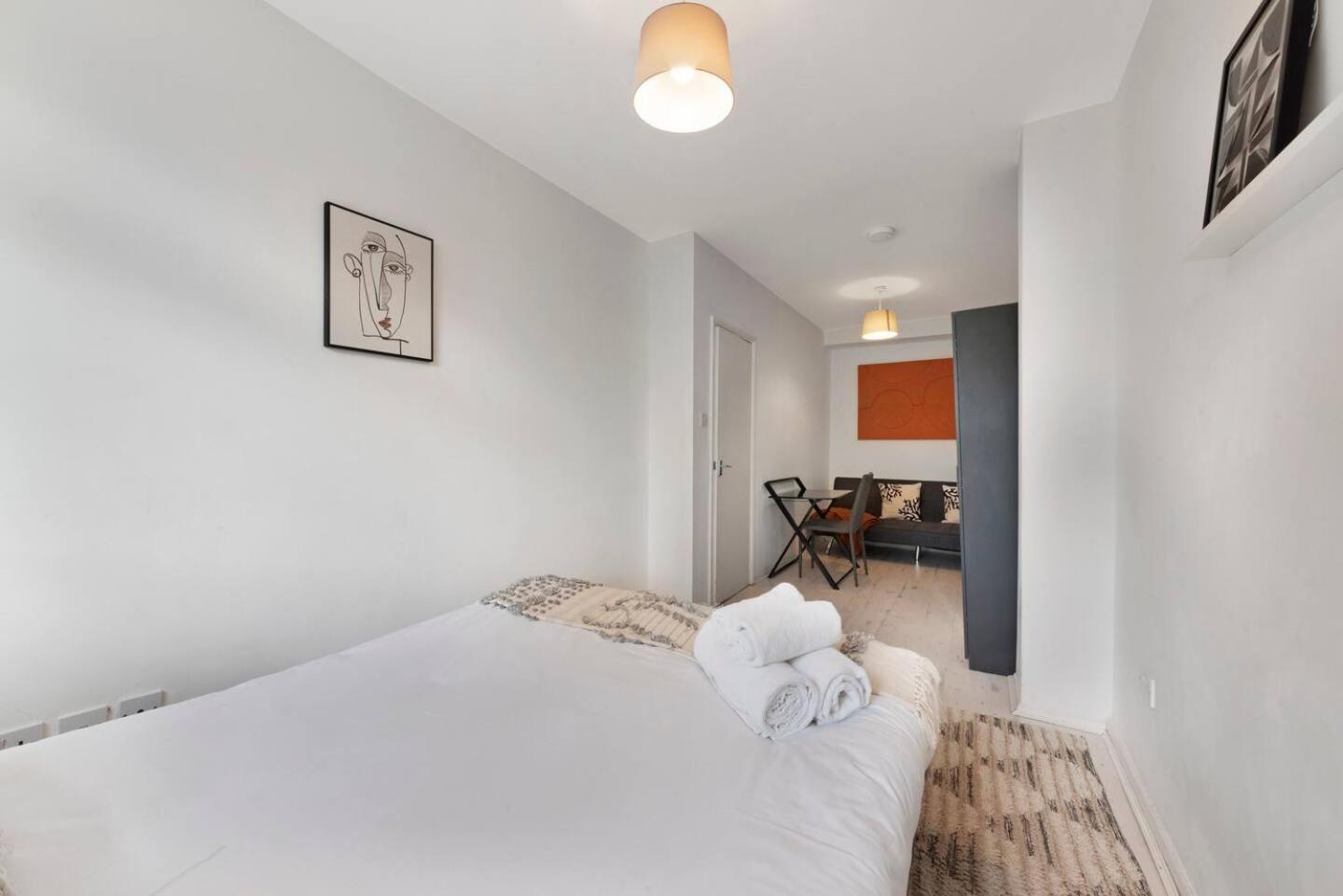 2 Bed Apartment- Finsbury Park Station B Лондон Экстерьер фото