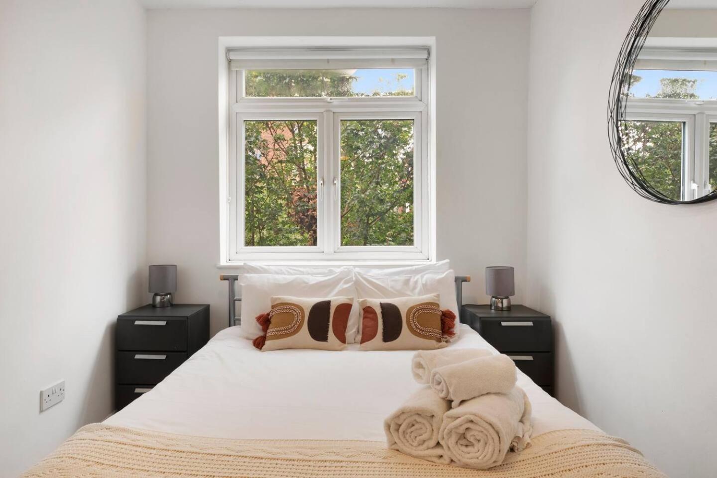2 Bed Apartment- Finsbury Park Station B Лондон Экстерьер фото